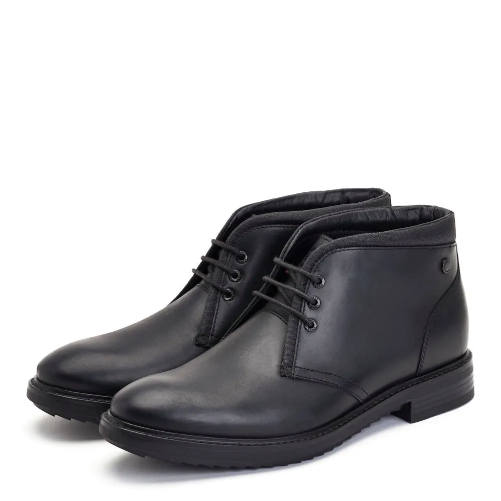 Bartlett Pull Up Chukka Boots